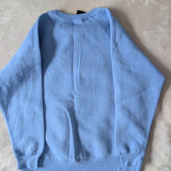 3/$30 Cozy Banff National Park crewneck sweater - Picture 7 of 7